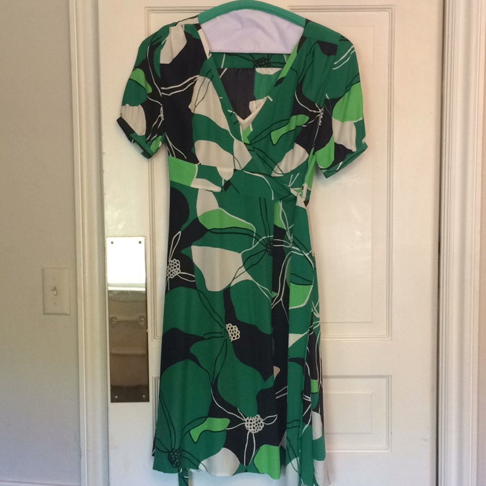Banana Republic silk wrap dress size 2